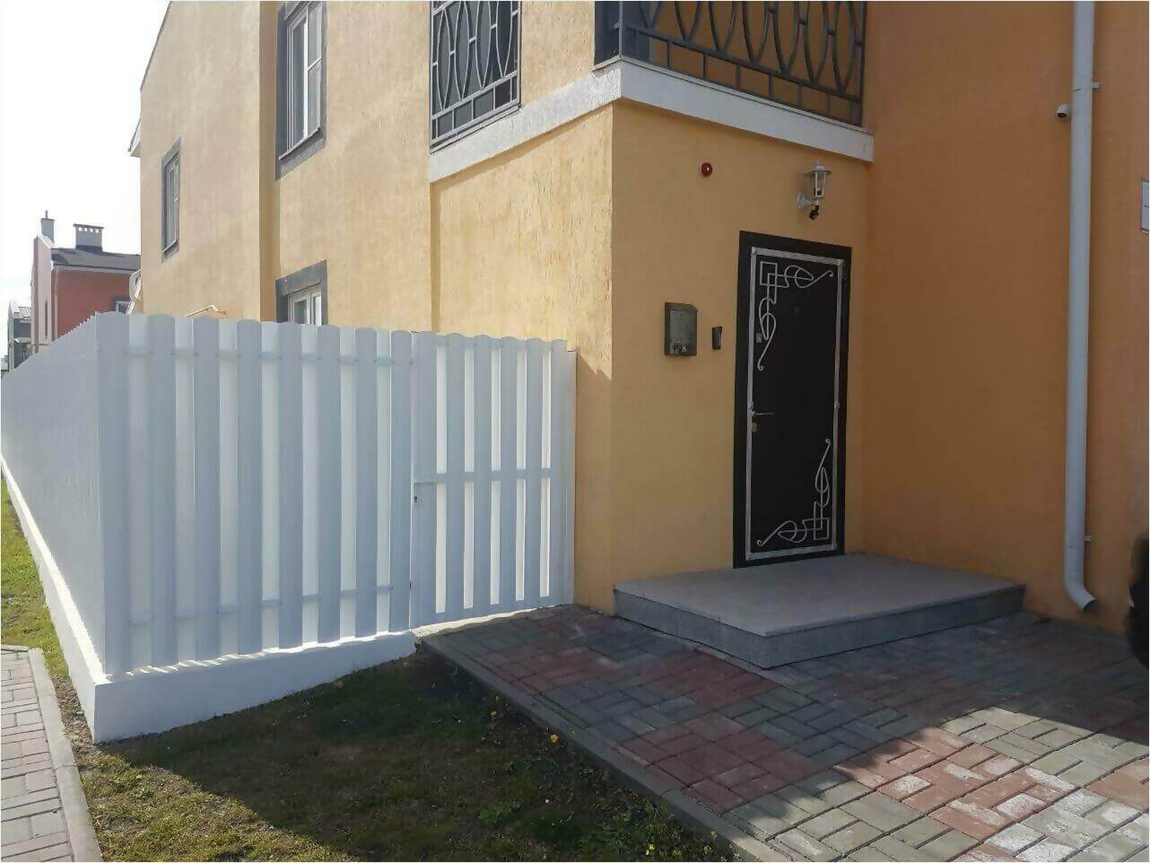Забор из штакетника 70м фото2 в Астрахани