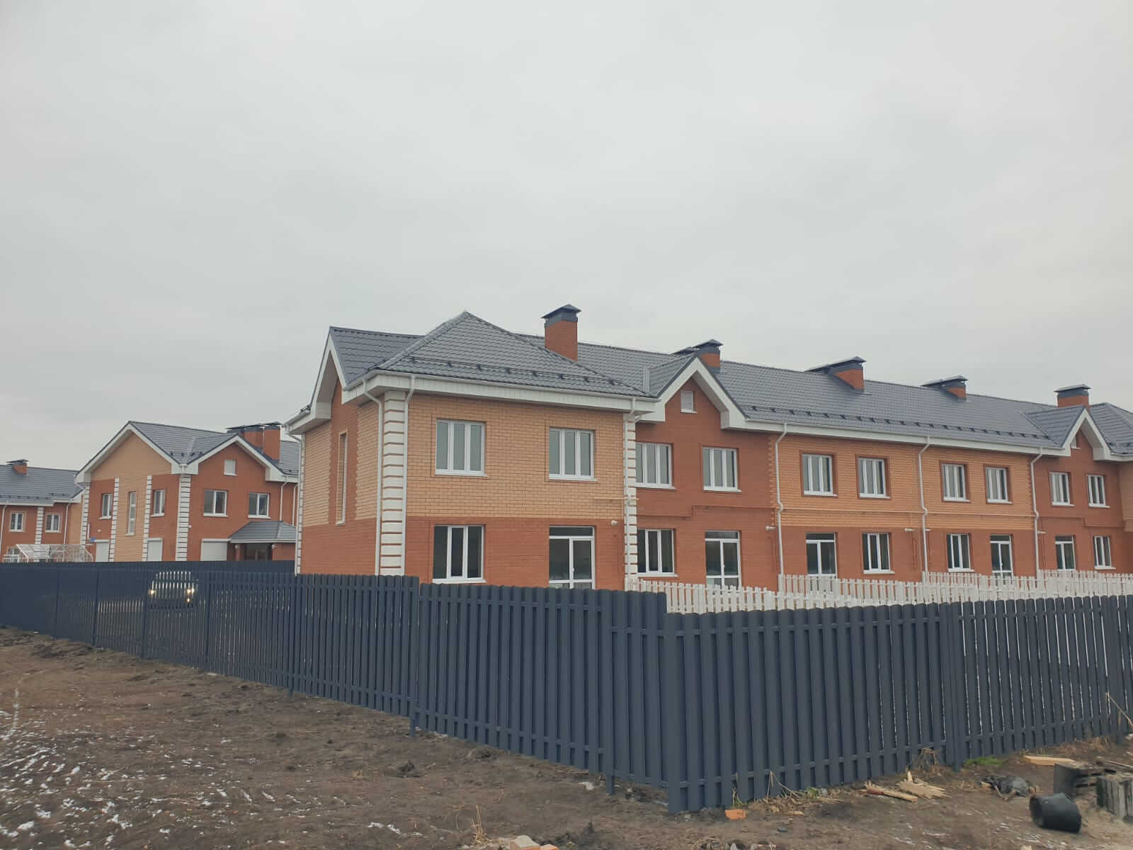 Забор из штакетника 230м Серый Графит фото4 в Астрахани