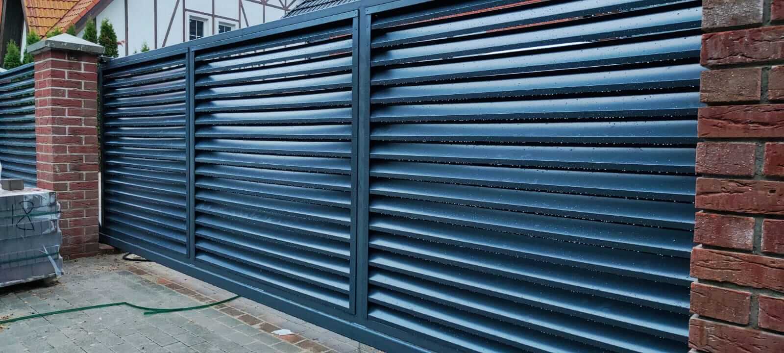 забор-жалюзи с ламелями эко-z ral7024 серый графит фото16 в Астрахани