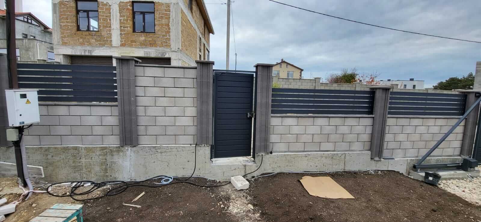 Забор-ранчо из металлопланкена 28м RAL7024 Серый Графит МАТТЕ фото 6 в Астрахани