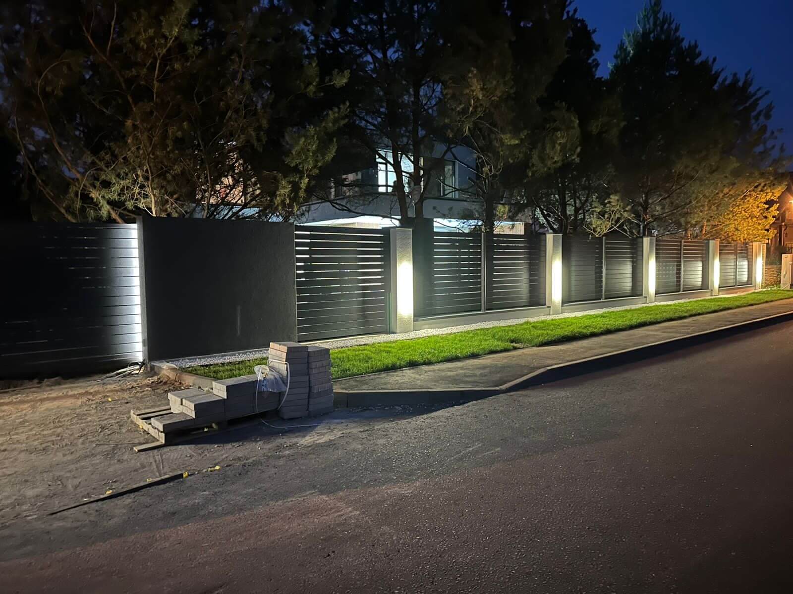 Забор-ранчо из металлопланкена 36м RAL7024 Серый Графит фото 11 в Астрахани