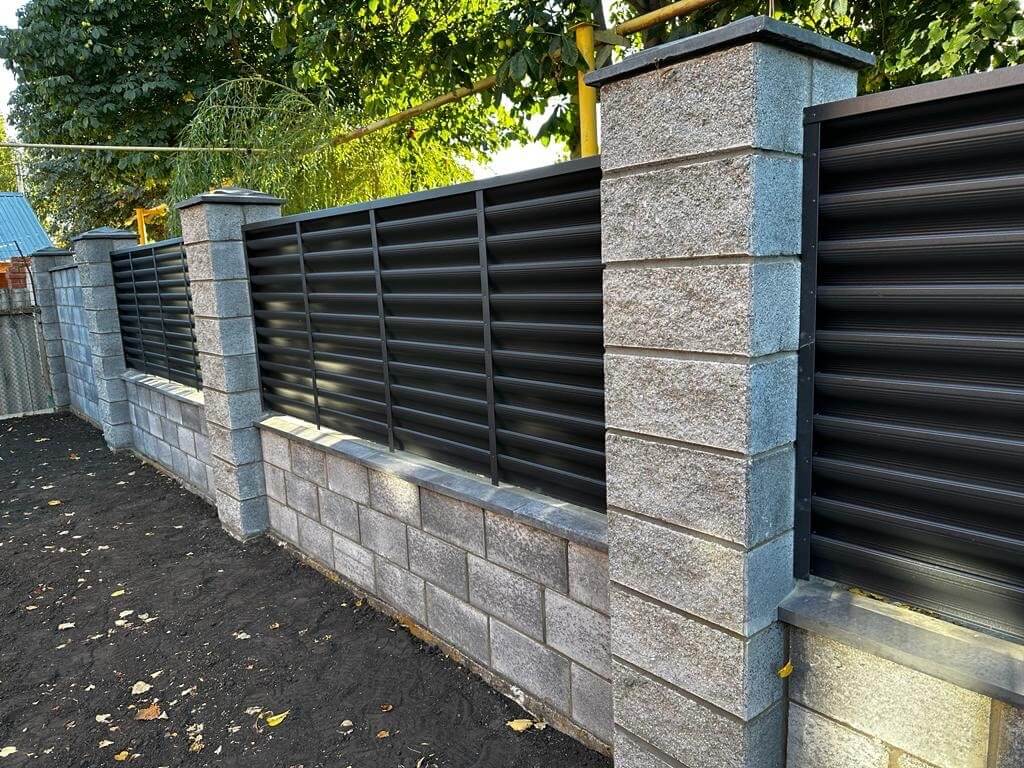 Забор-жалюзи 19м RAL7024/7024 Серый Графит двусторонний MATTE фото 6 в Астрахани
