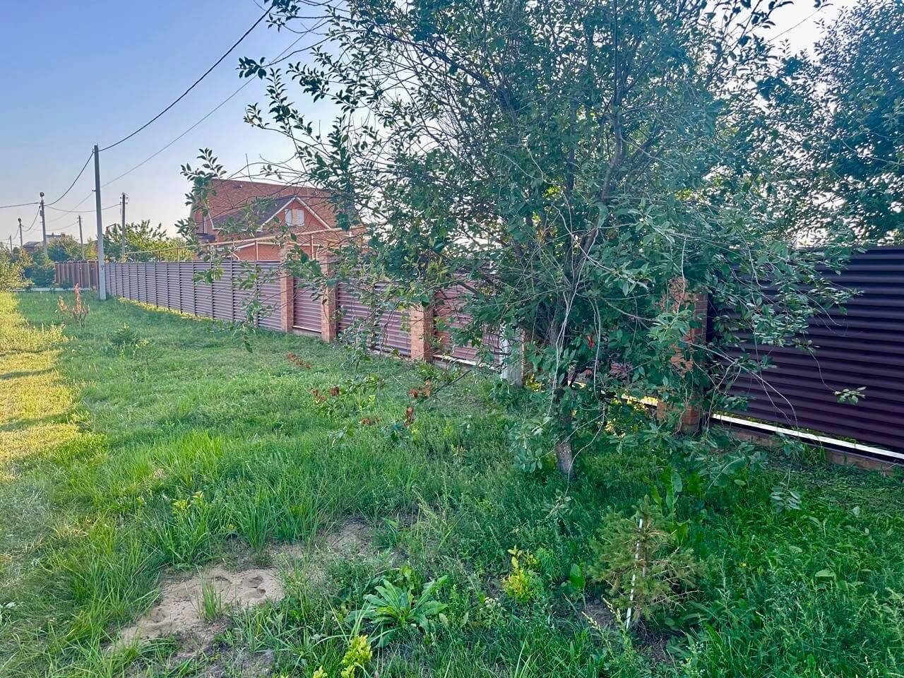 Забор из ламелей Еврожалюзи 53м RAL8017/8017 Шоколад двусторонний МАТТЕ фото 4 в Астрахани