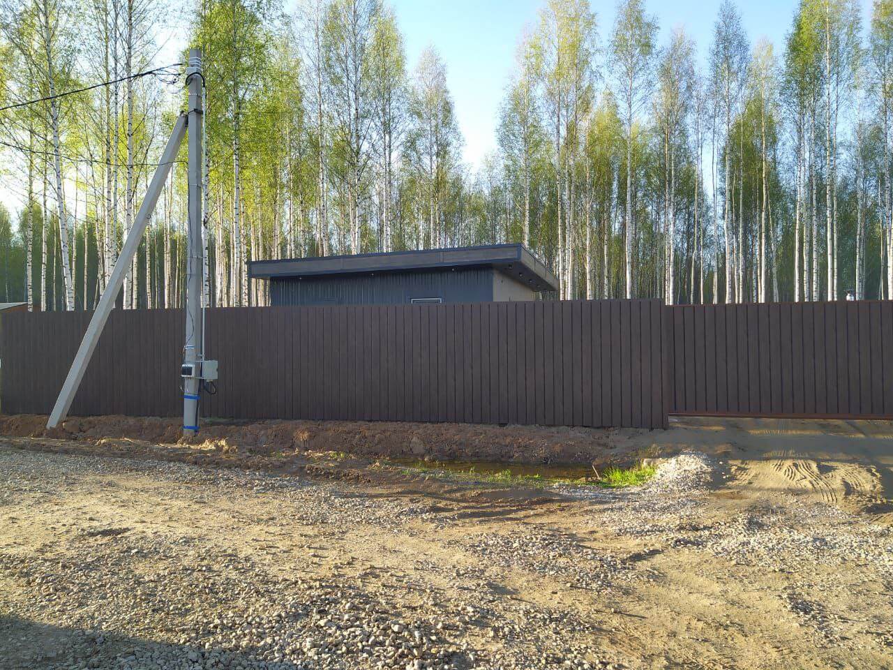 Забор из металлосайдинга ЕВРО-БРУС 25м Темный Каштан 3D Принтек фото 1 в Астрахани