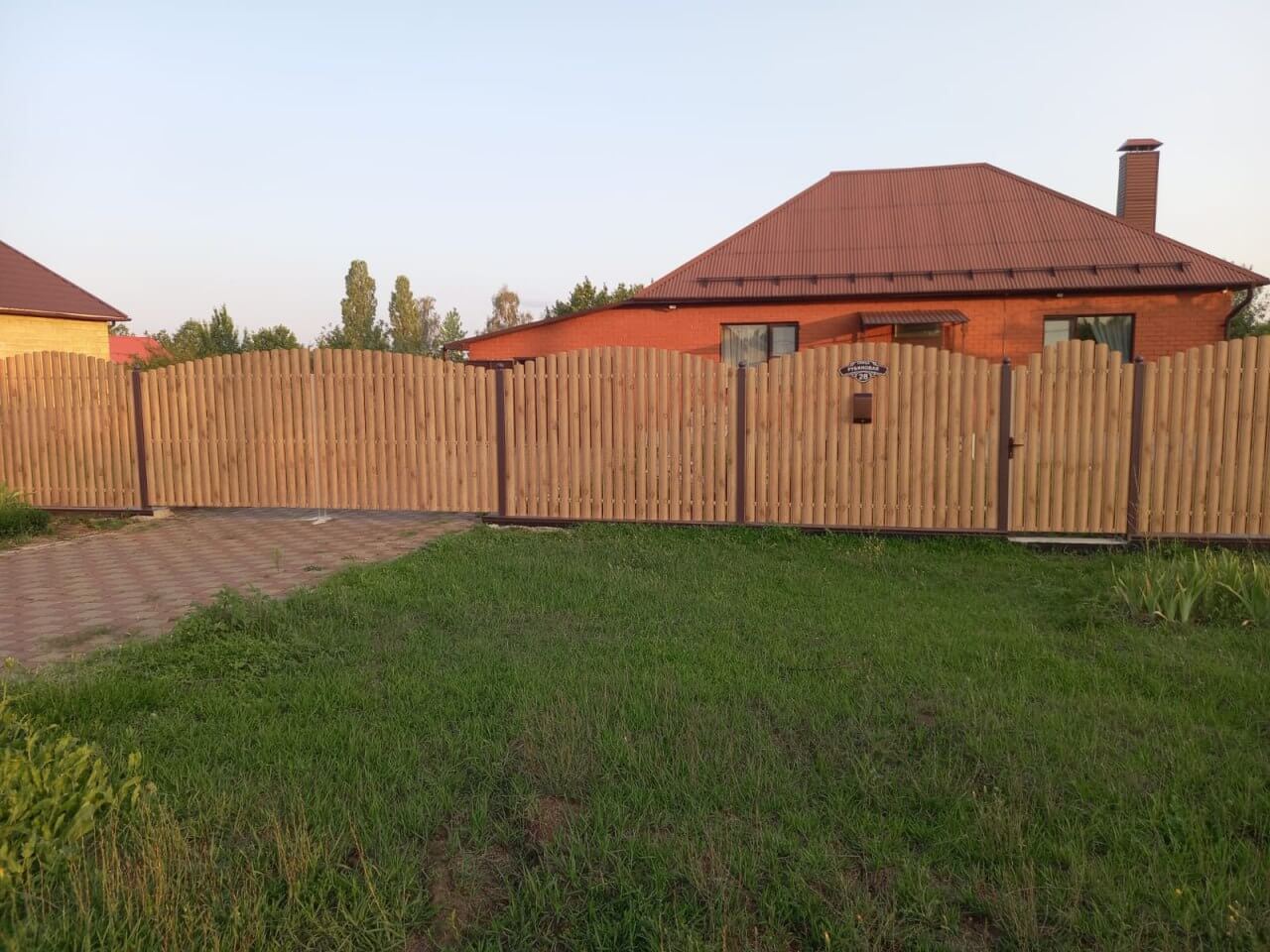 Забор из евроштакетника 24м Клен Светлый SteelArt фото 3 в Астрахани