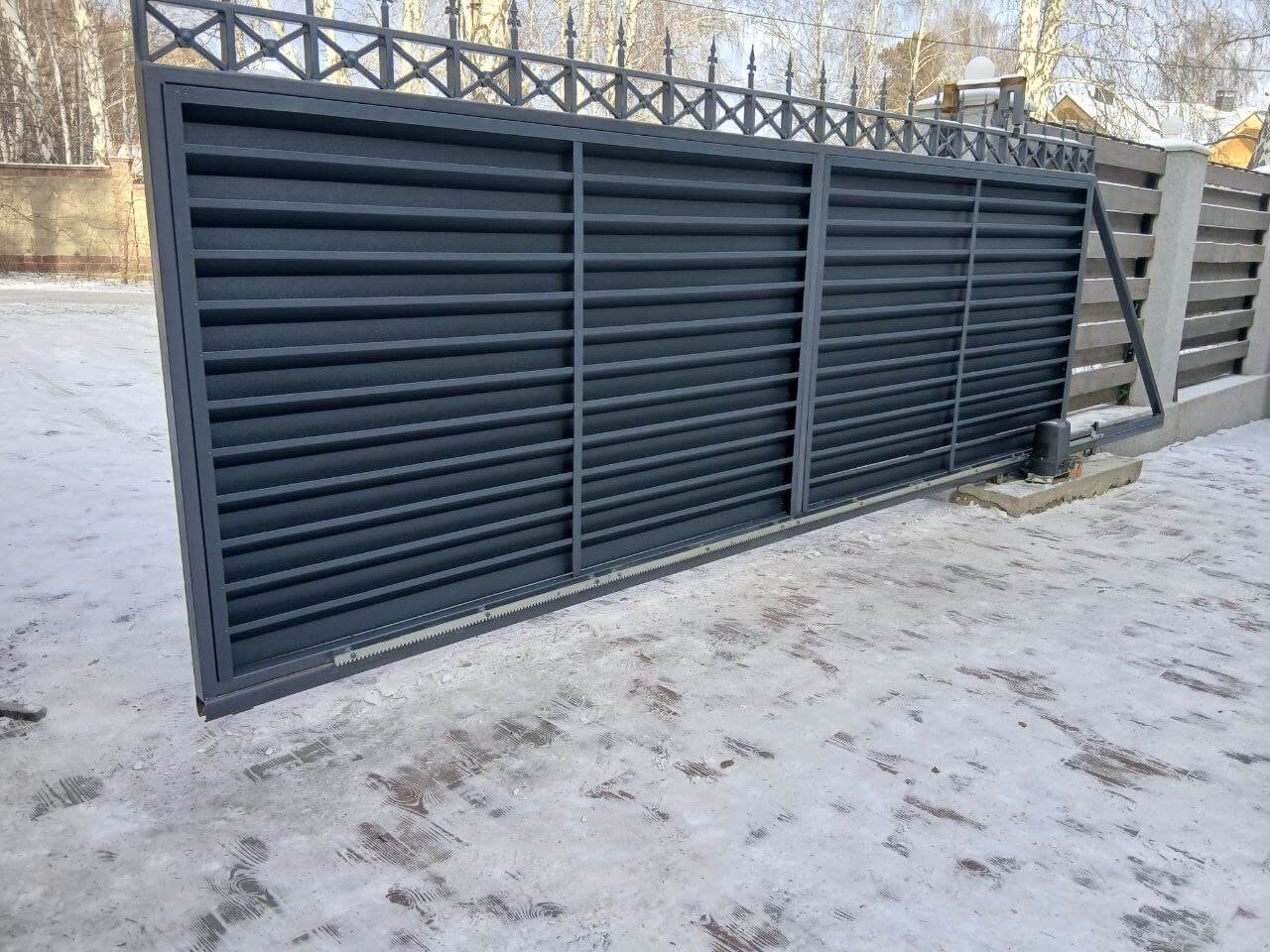Входная группа из ламелей Хай-Тек RAL7024/7024 Серый Графит двусторонний МАТТЕ фото 8 в Астрахани